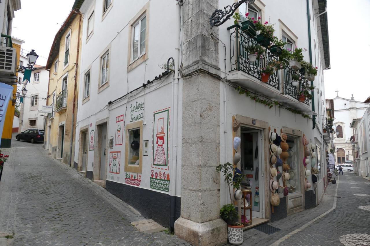 Guest House Eca - Centro Historico Leiria Esterno foto