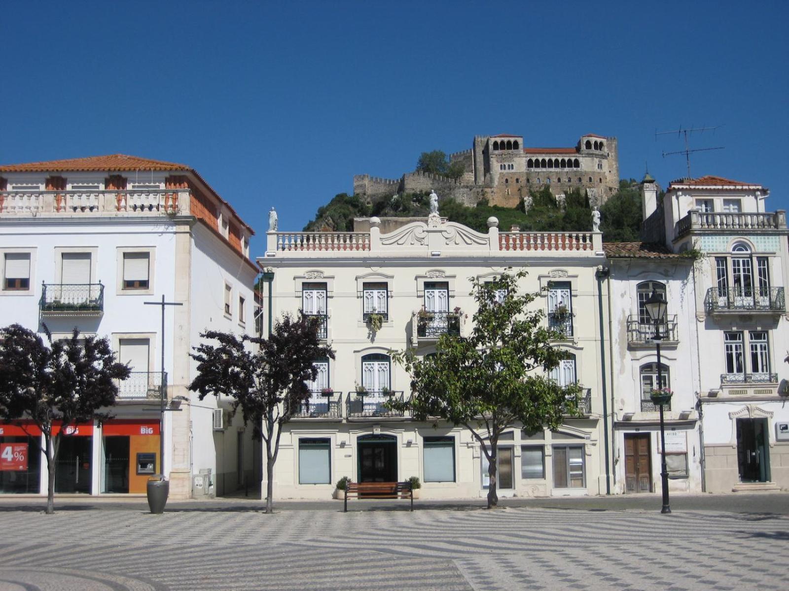 Guest House Eca - Centro Historico Leiria Esterno foto